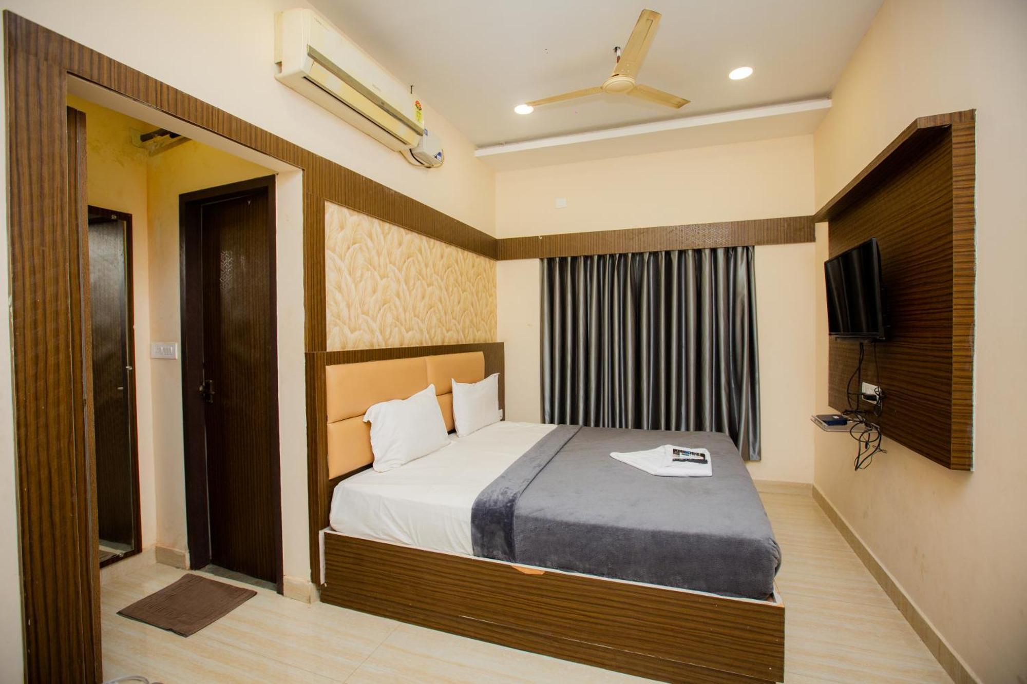 The Park Avenue Hotel - Business Class Hotel Near Central Railway Station Chennai Periyamet Buitenkant foto
