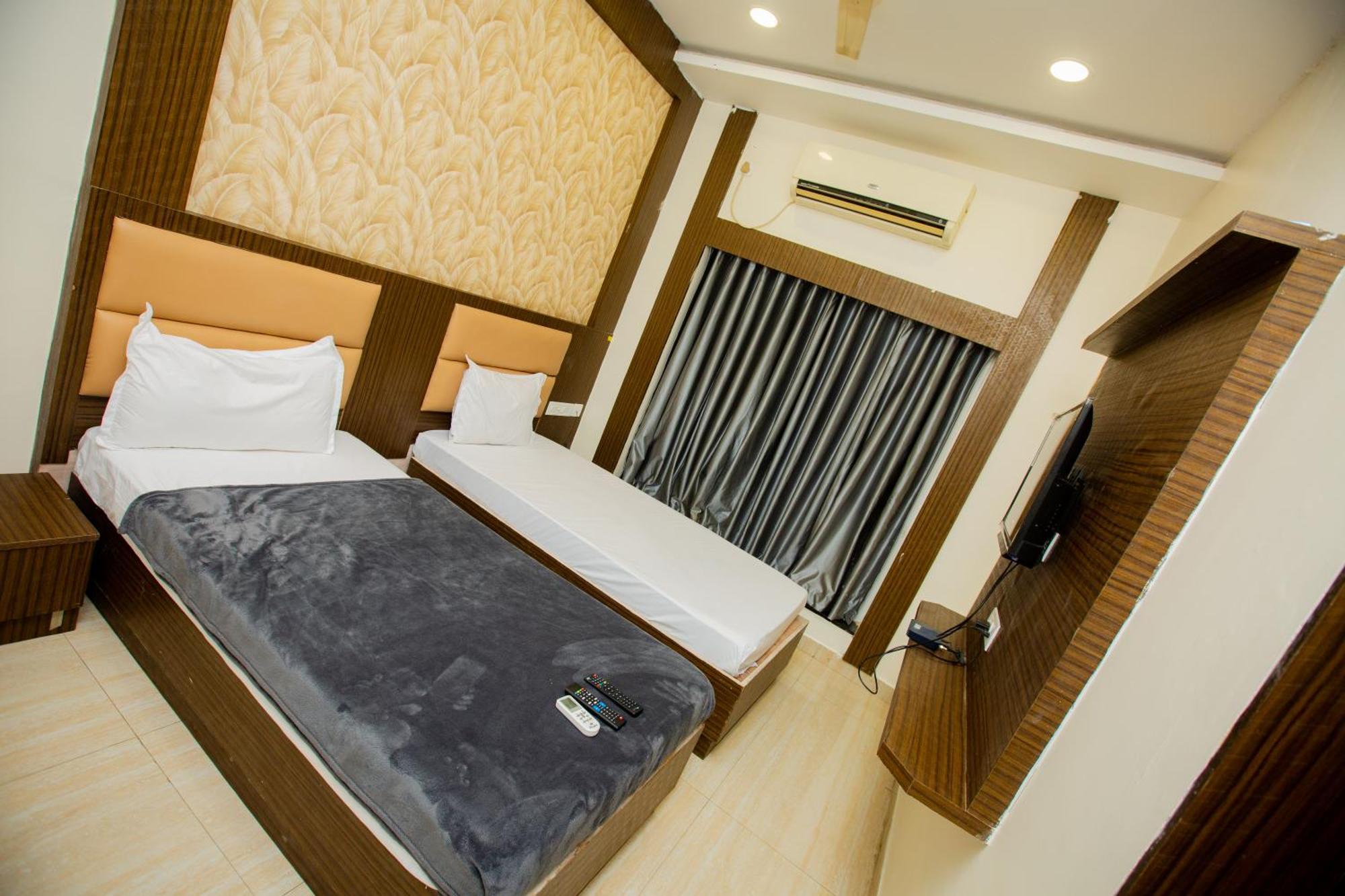 The Park Avenue Hotel - Business Class Hotel Near Central Railway Station Chennai Periyamet Buitenkant foto